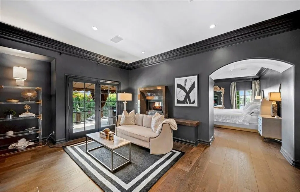 Luxury and Comfort Define 27571 Deputy Cir Now Asking 8988000 13