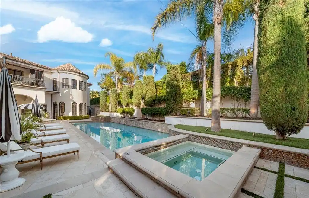 Luxury and Comfort Define 27571 Deputy Cir Now Asking 8988000 8