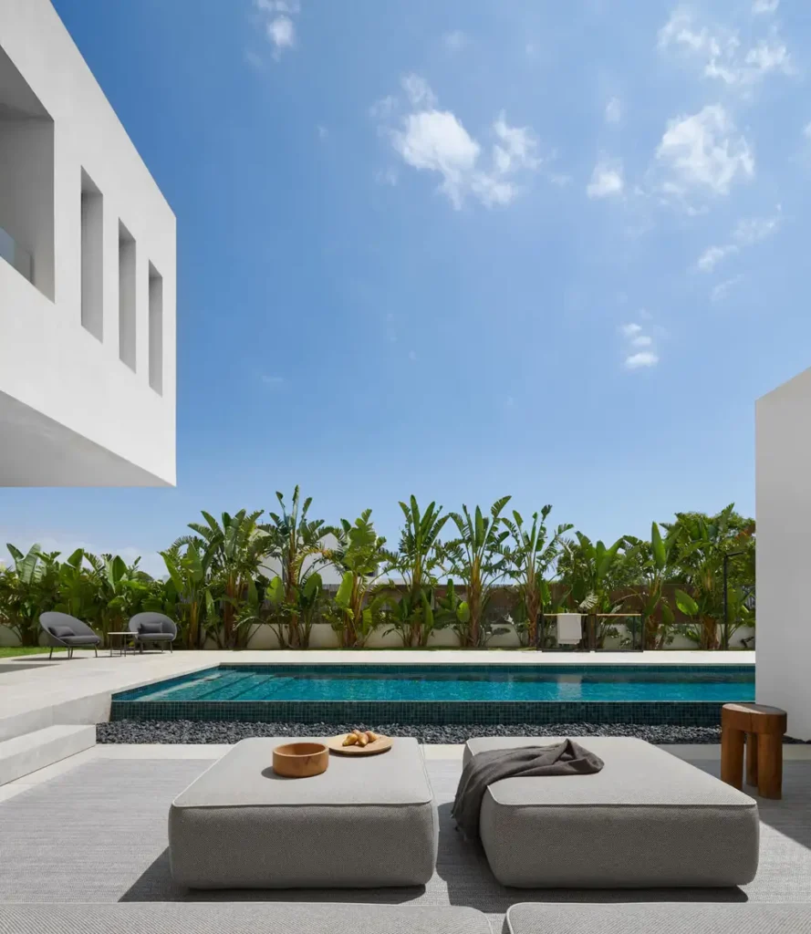 MB House by OLARQ and NEGRE Studio A Private Modern Oasis in Palma de Mallorca 10