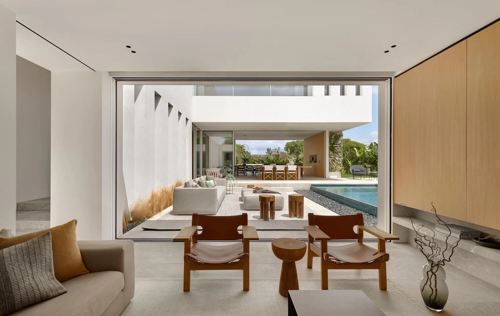 MB House by OLARQ and NEGRE Studio A Private Modern Oasis in Palma de Mallorca 12
