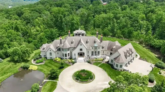 Luxury Ohio Estate Lists for $5.72 Million with Exquisite Finishes and Designer Touches