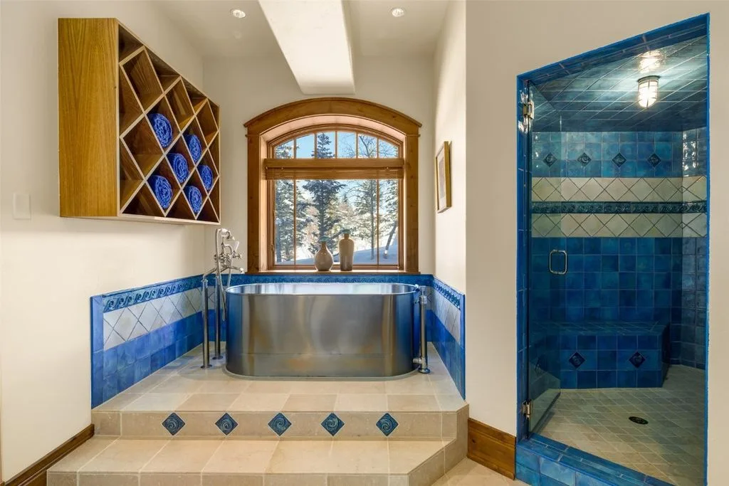 Stunning Custom Residence at 33800 Catamount Dr Offers Unrivaled South Valley Views for 10 11