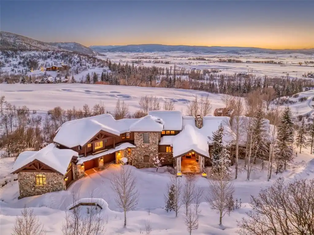 Stunning Custom Residence at 33800 Catamount Dr Offers Unrivaled South Valley Views for 10 14