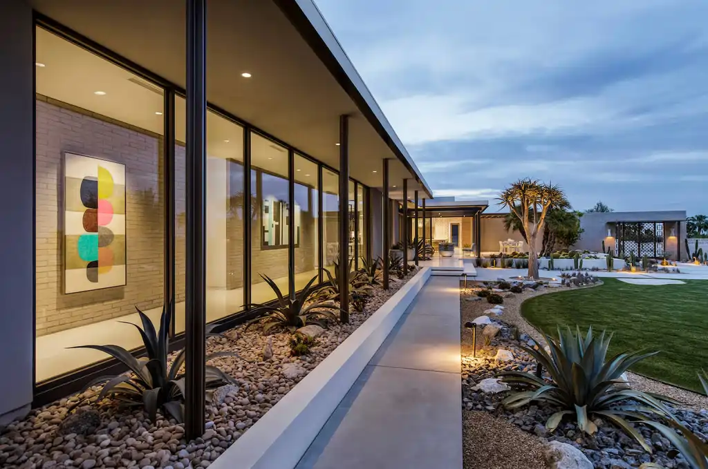 Thunderbird Heights Residence Stuart Silk Architects Redefine Mid Century Modern Living in Coachella Valley 5