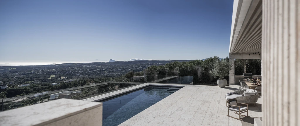 Villa BLUE by ARK Architects A Sculptural Sanctuary with Infinite Mediterranean Views 3