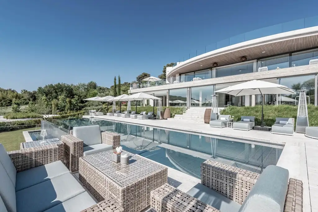 Villa Vela by ARK Architects A Contemporary Masterpiece with Sea Views in Sotogrande Spain 10