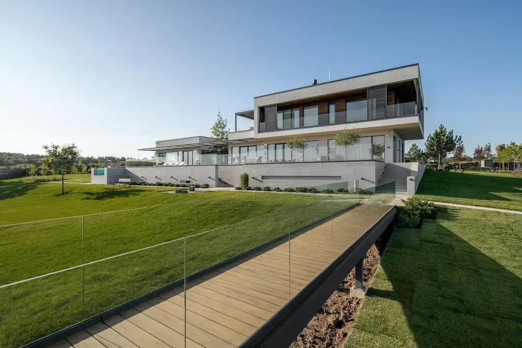 Vin House by Bogdanova Bureau Blends Modern Rationalism with Riverfront Serenity in Ukraine 5