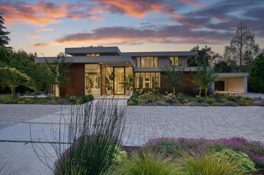 88 Tuscaloosa Ave: One-of-a-Kind Modern Estate in California Listed for $49,888,000