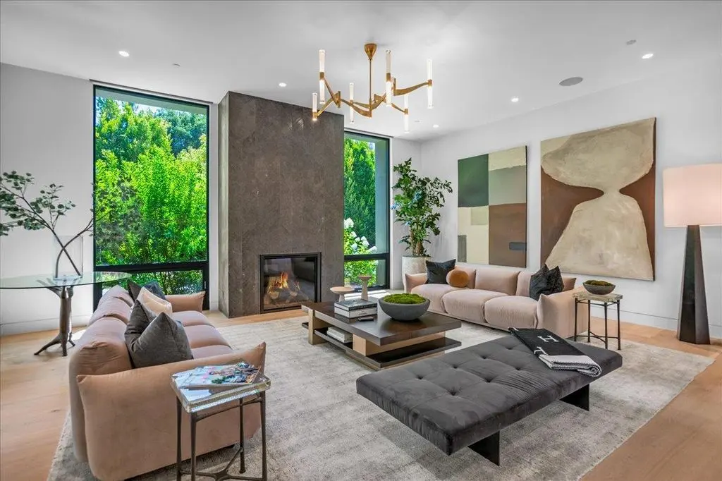88 Tuscaloosa Ave: One-of-a-Kind Modern Estate in California Listed for $49,888,000