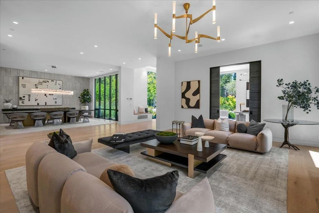 88 Tuscaloosa Ave: One-of-a-Kind Modern Estate in California Listed for $49,888,000