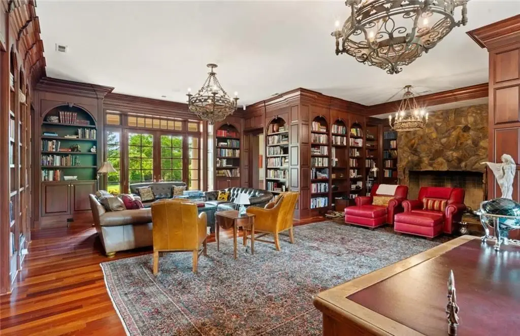 1067 E Kent Rd A Rare Gated Estate Offering 7.22 Acres of Refined Luxury in Buena Vista 7