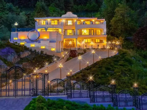 Where Fashion Meets Architecture: Iconic C$38.8M West Vancouver Estate by AV Brand and Stefano Ricci