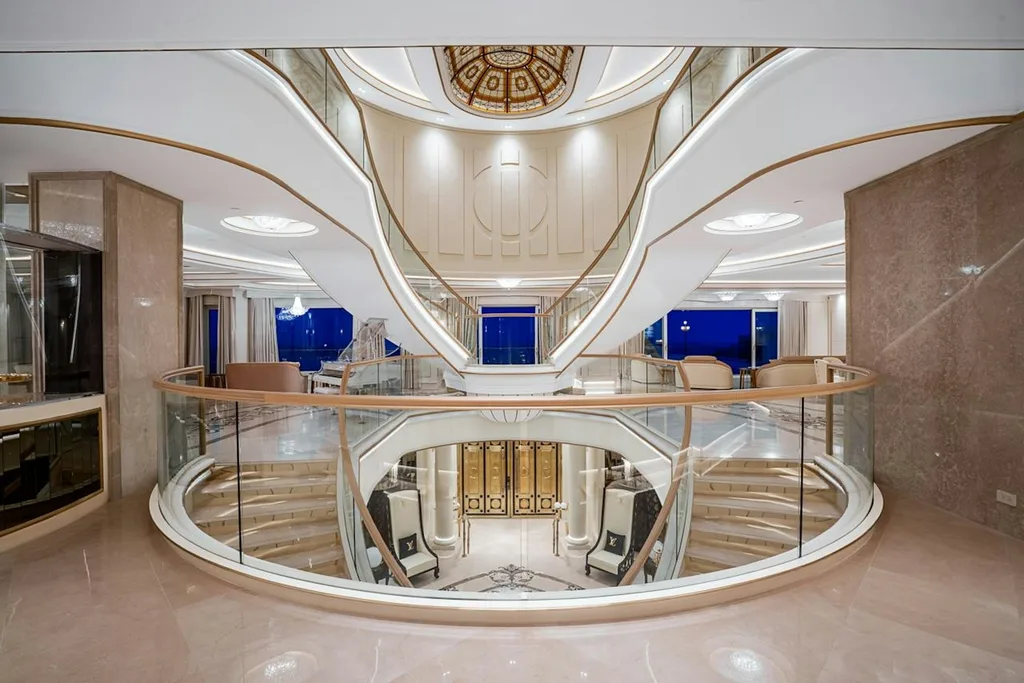 1121 Crestline Rd Unveils a Spectacular Legacy Estate in West Vancouver Priced at C38.8 Million 4