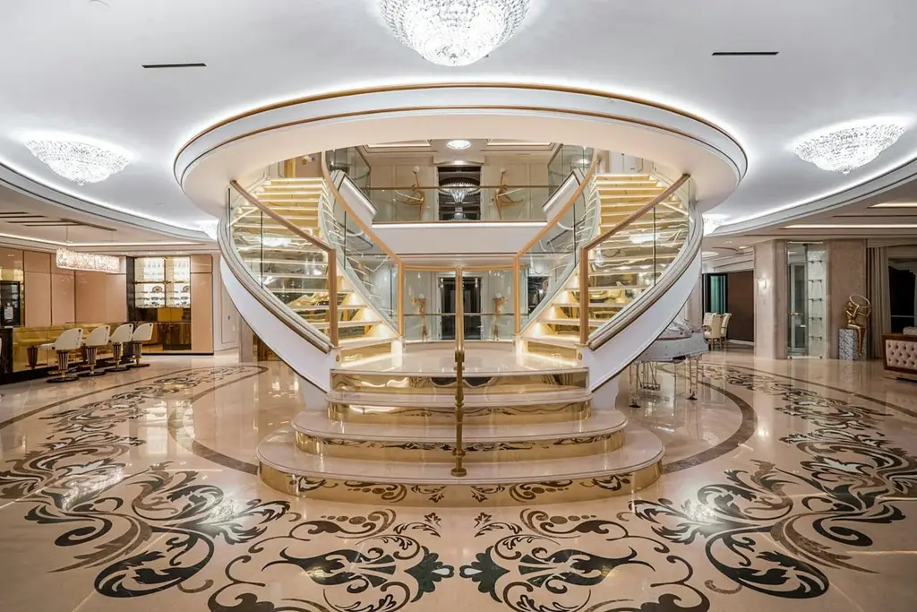 1121 Crestline Rd Unveils a Spectacular Legacy Estate in West Vancouver Priced at C38.8 Million 5