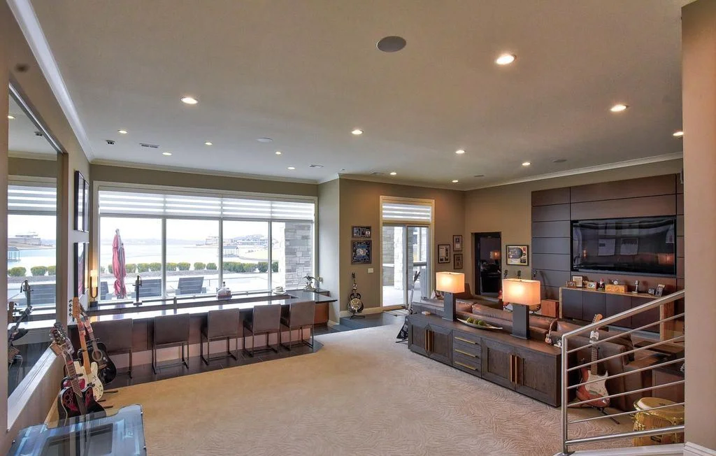 12149 N 177th Cir A Spectacular Executive Lakefront Home on Bennington Lake — Listed at 2495000 17