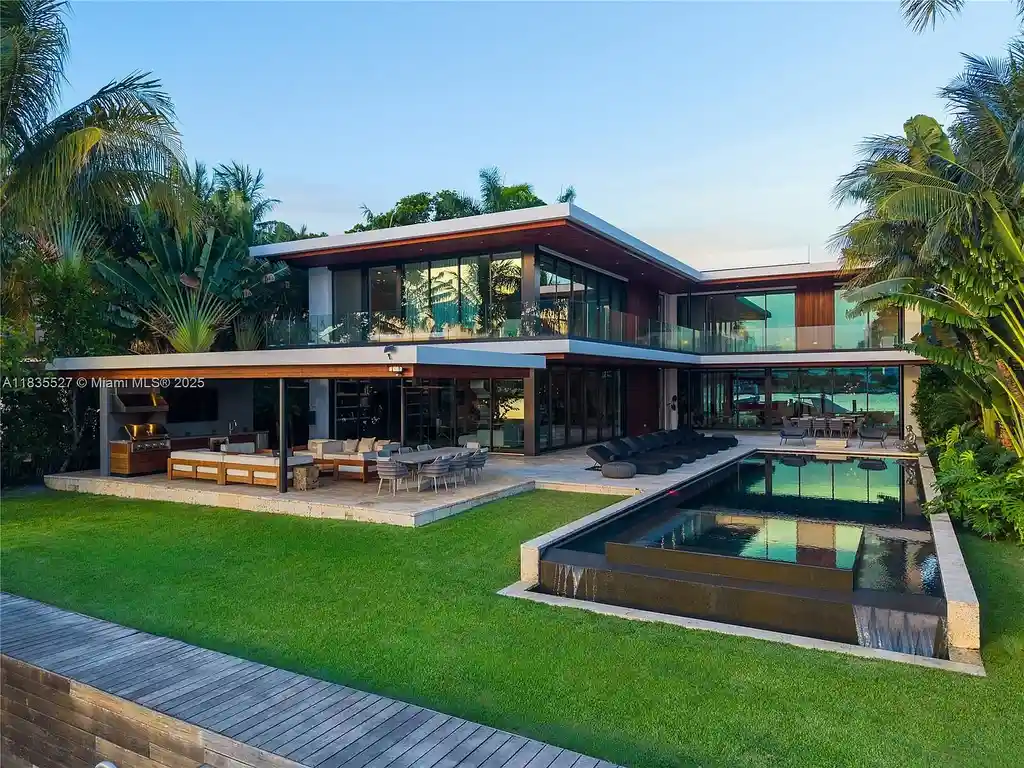 126 W San Marino Dr Asking 38M Spectacular Waterfront Home With Rooftop Dock and Skyline Views 3