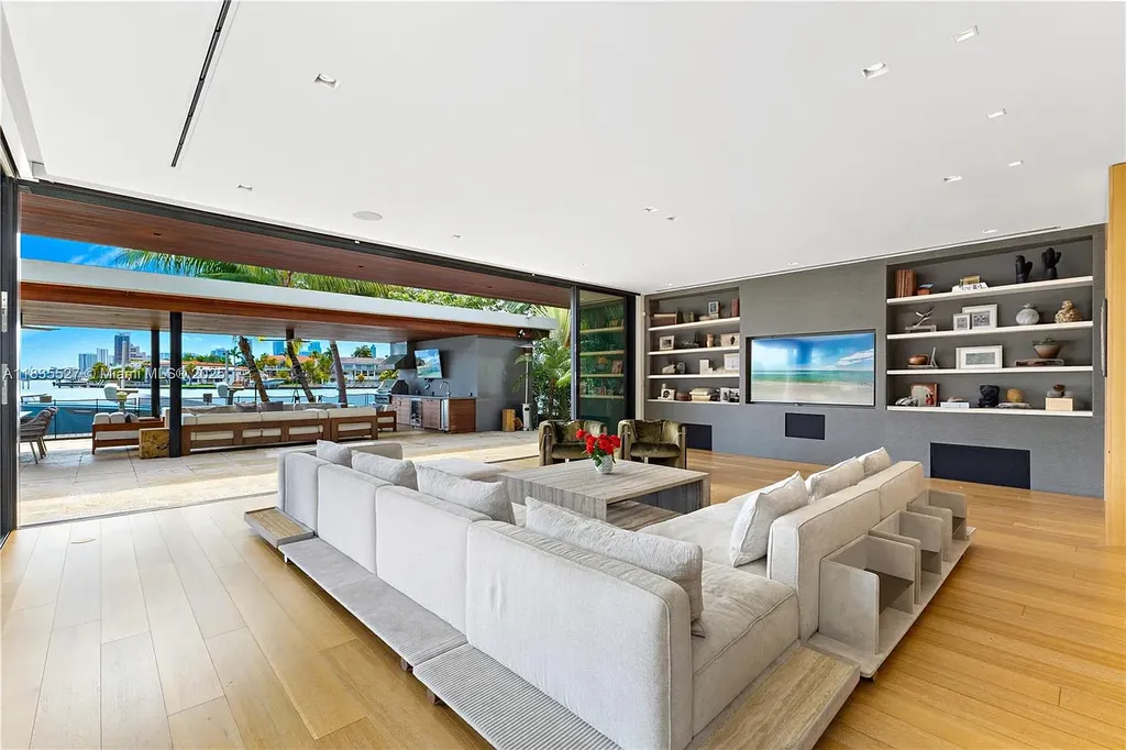 126 W San Marino Dr Asking 38M Spectacular Waterfront Home With Rooftop Dock and Skyline Views 7