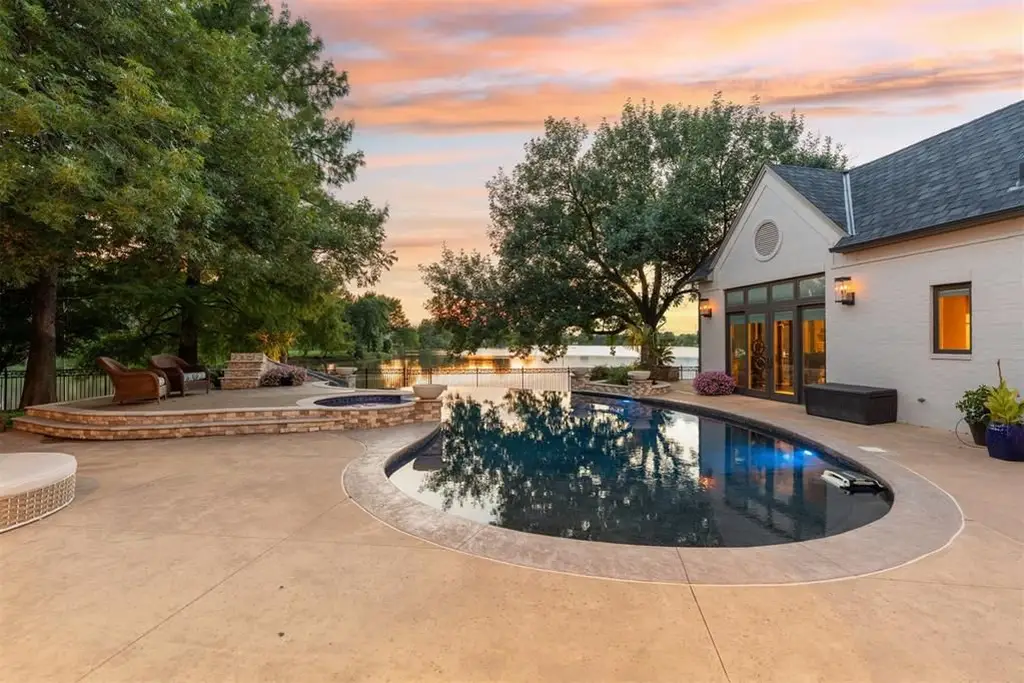 18909 Saddle River Dr Delivers Breathtaking Resort Living on a Peaceful Oklahoma Lake for 2 4
