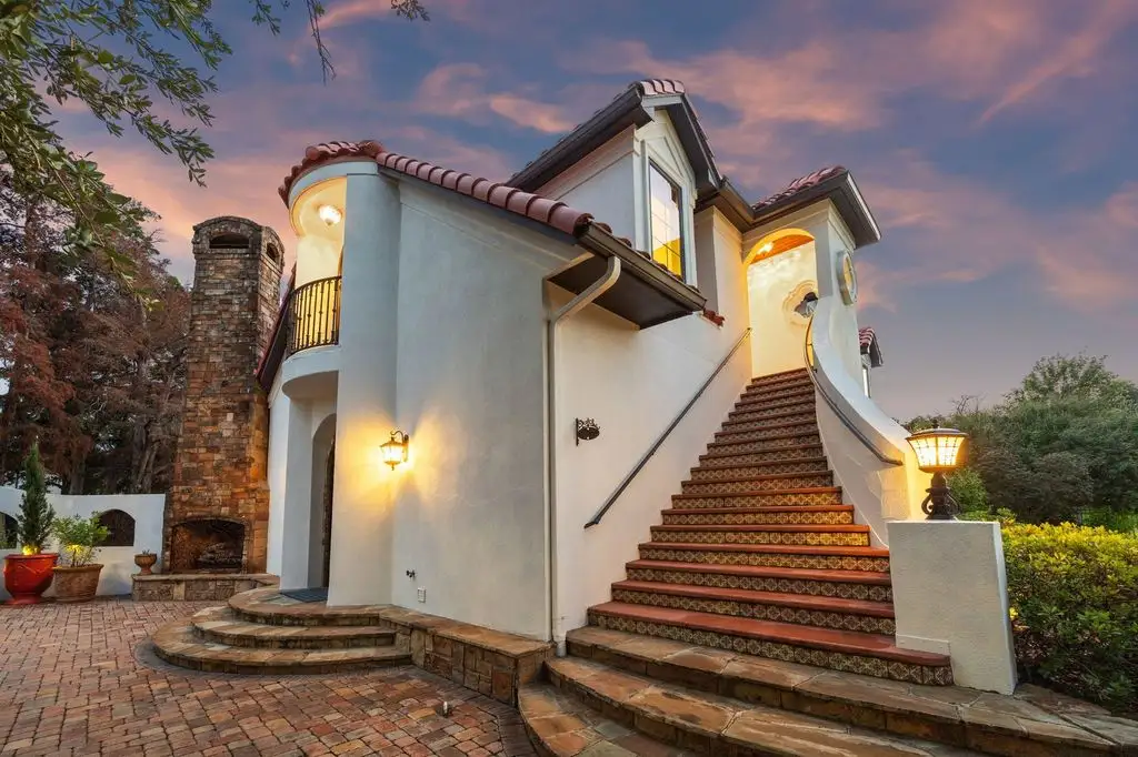 1900 Shady Oaks Dr Is an Exceptional 7.8M Spanish Estate Offering Resort Style Living in the Heart of Texas 5