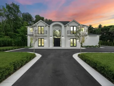 2 Maple Way A Spectacular Modern Masterpiece of Innovation and Luxury in New York Listed at 4488888 1