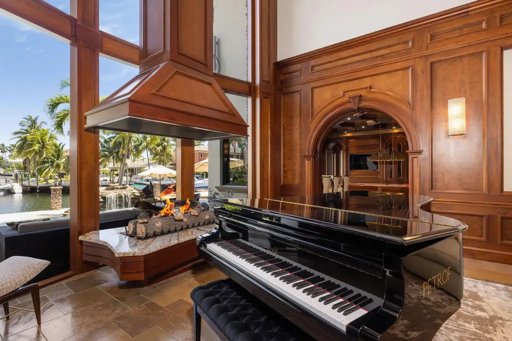 2325 NE 27th Street Spectacular West Coast Contemporary Villa in Lighthouse Point for Sale at 9 5