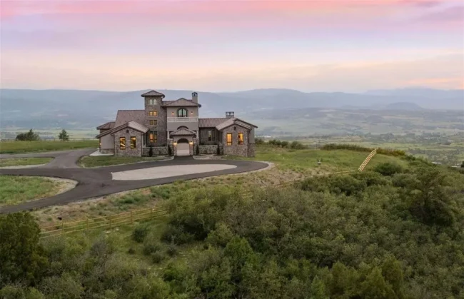 Colorado’s New $5M Mediterranean Estate Delivers Exceptional Design and Panoramic Luxury
