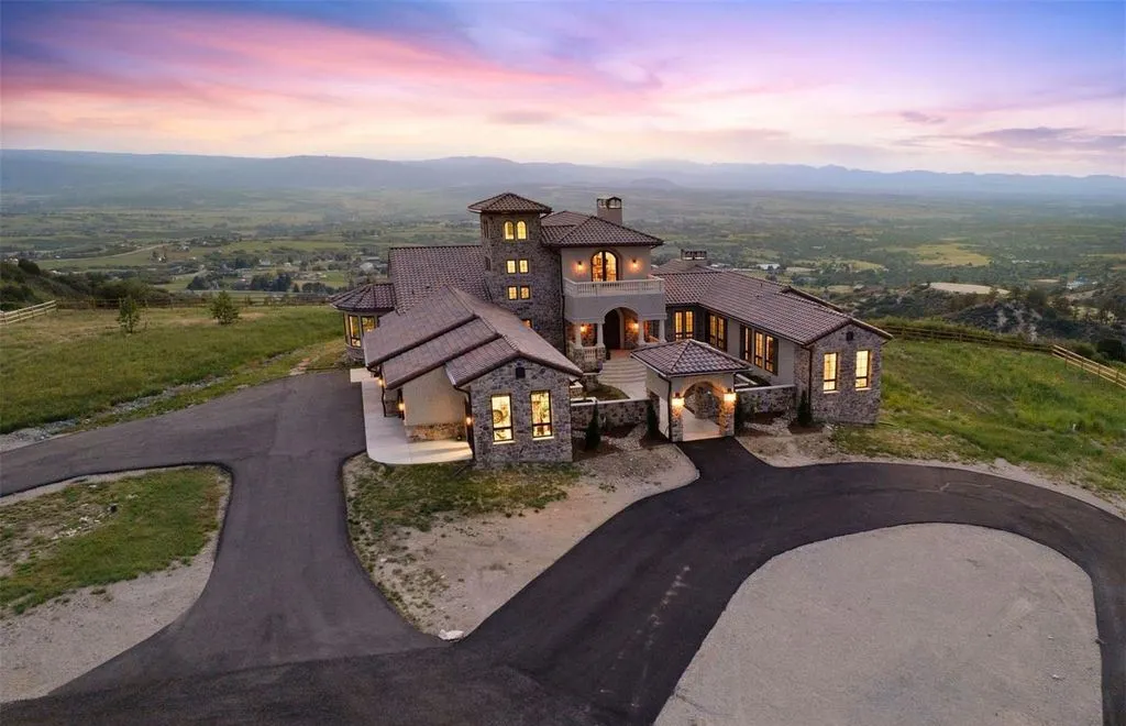 253 Stone Pointe Trail Is a Stunning 5M Mediterranean Style Retreat with Panoramic Vistas in Colorado 16