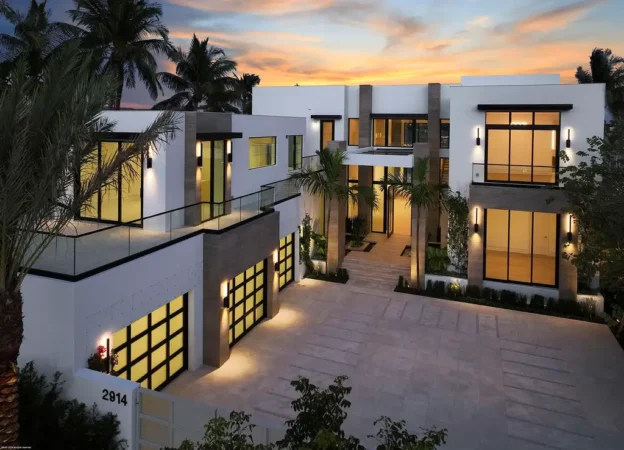 Modern Waterfront Marvel in West Palm Beach Listed at $27.9 Million with Rooftop Views and Saltwater Pool