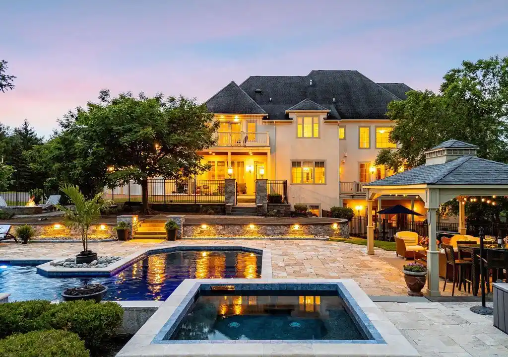 3 Stonebridge Crossing Rd A Stunning 5.99M Estate Offering Serenity and Resort Style Living 15