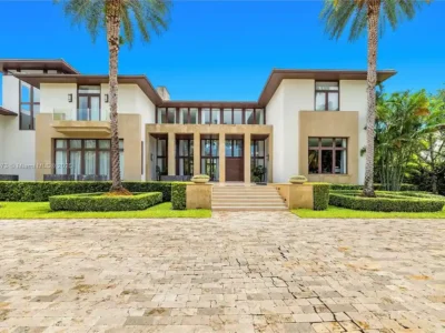 401 Arvida Pkwy 48.2M Waterfront Mansion Redefines Prestige in Coral Gables Real Estate 1