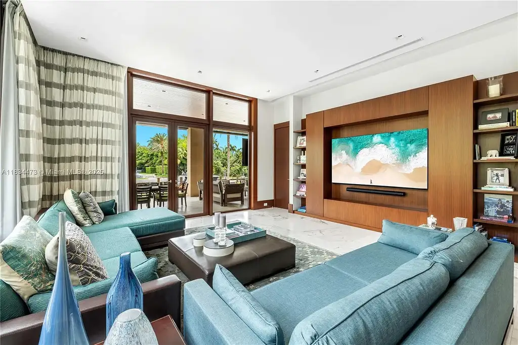 401 Arvida Pkwy 48.2M Waterfront Mansion Redefines Prestige in Coral Gables Real Estate 7