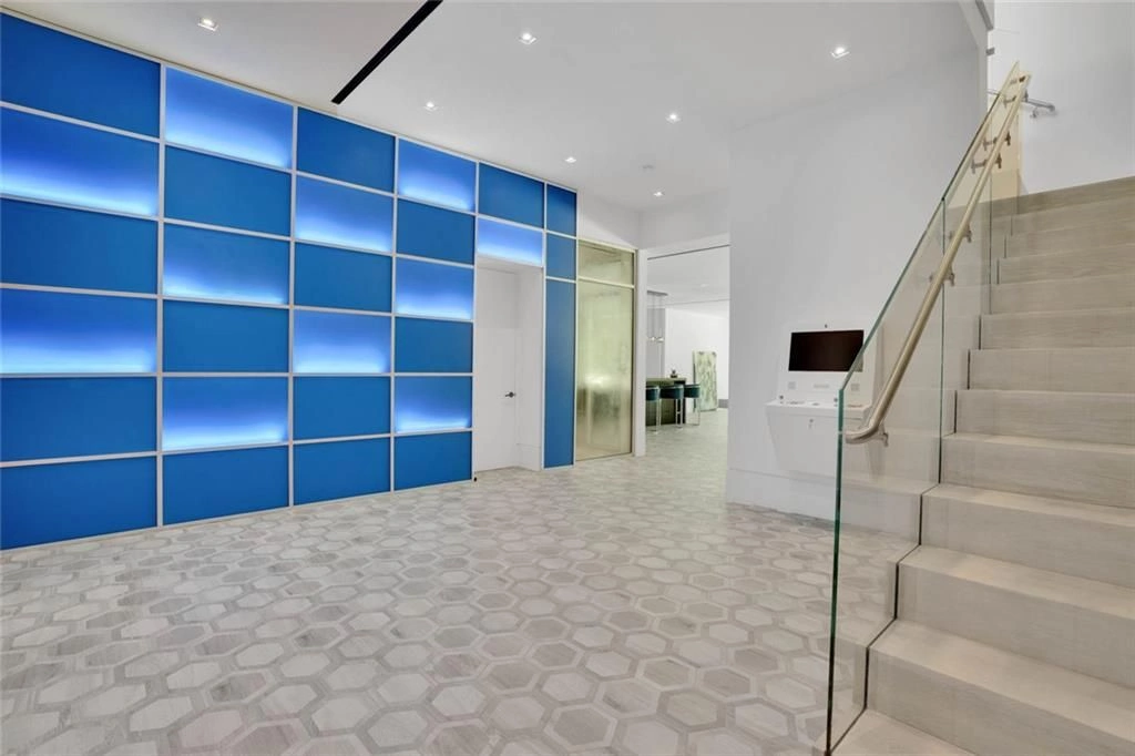 415 River Valley Rd A Stunning Contemporary Estate Offering Exclusive Luxury and Privacy — Listed at 5.25 Million 18