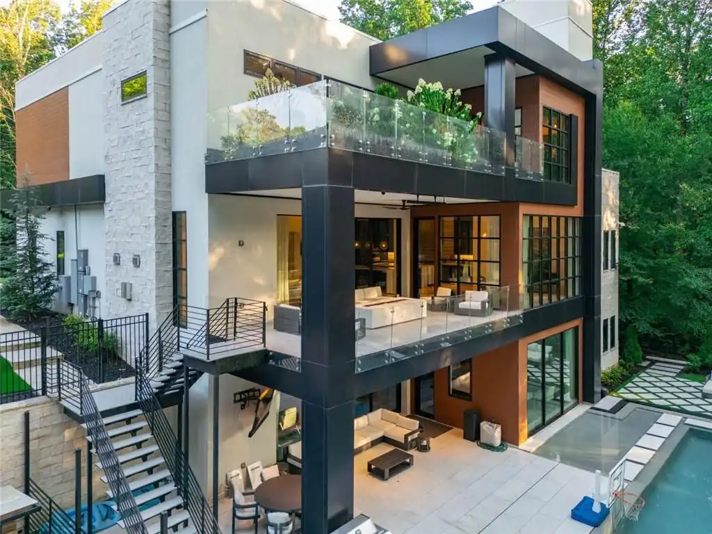 415 River Valley Rd A Stunning Contemporary Estate Offering Exclusive Luxury and Privacy — Listed at 5.25 Million 3
