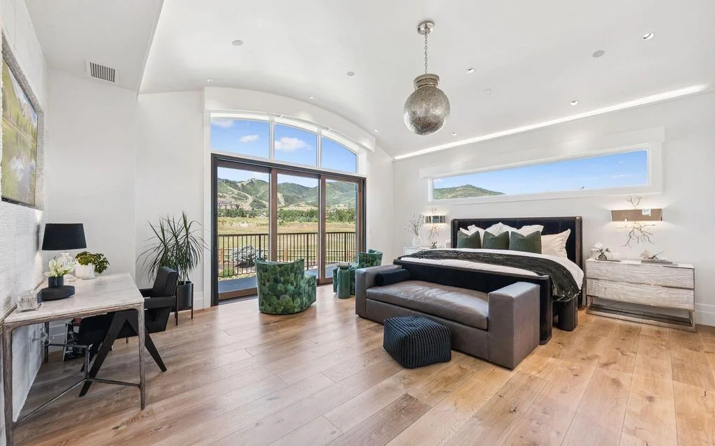 4209 N Two Creeks Ln Is a Breathtaking Park City Estate Offering Secluded Luxury for 24.8 Million 15