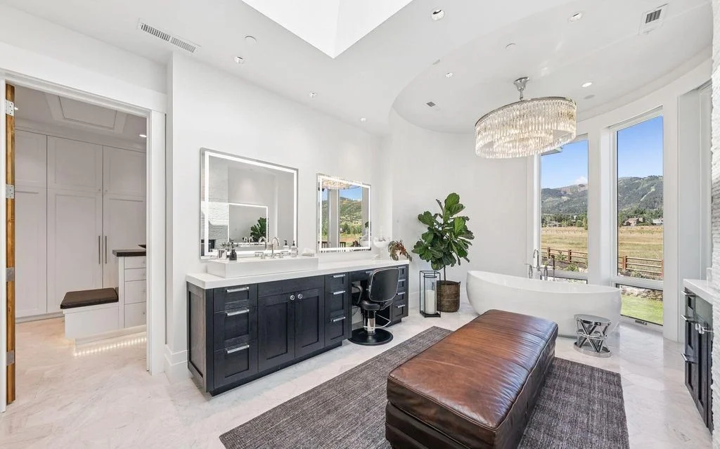 4209 N Two Creeks Ln Is a Breathtaking Park City Estate Offering Secluded Luxury for 24.8 Million 16