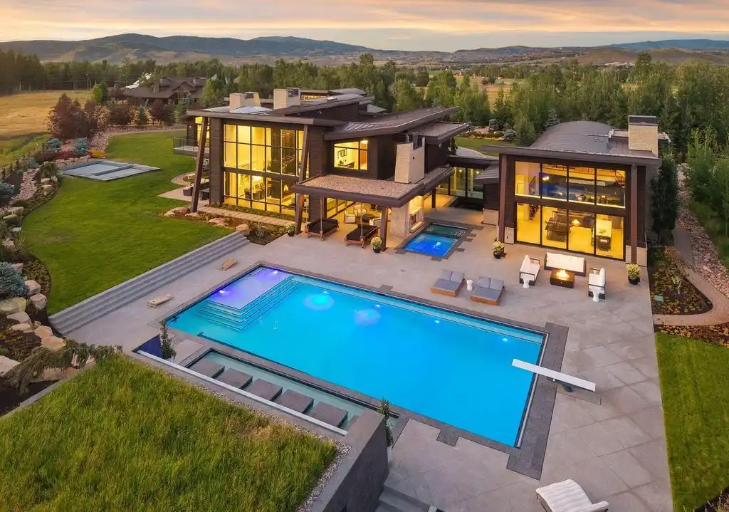4209 N Two Creeks Ln Is a Breathtaking Park City Estate Offering Secluded Luxury for 24.8 Million 17