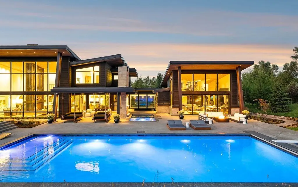 4209 N Two Creeks Ln Is a Breathtaking Park City Estate Offering Secluded Luxury for 24.8 Million 22