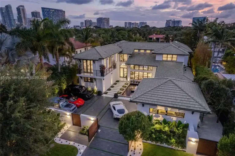 Modern $24.9 Million Waterfront Oasis in Miami Boasts Infinity Pool, Private Dock, and Ultra-Luxe Finishes