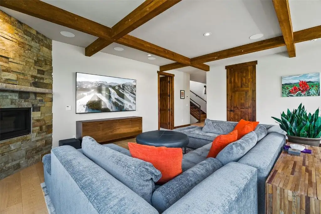 455 Highfield Trail A Stunning Suzanne Allen Designed Estate with Sweeping Mountain Views — Listed at 5.25 Million 13