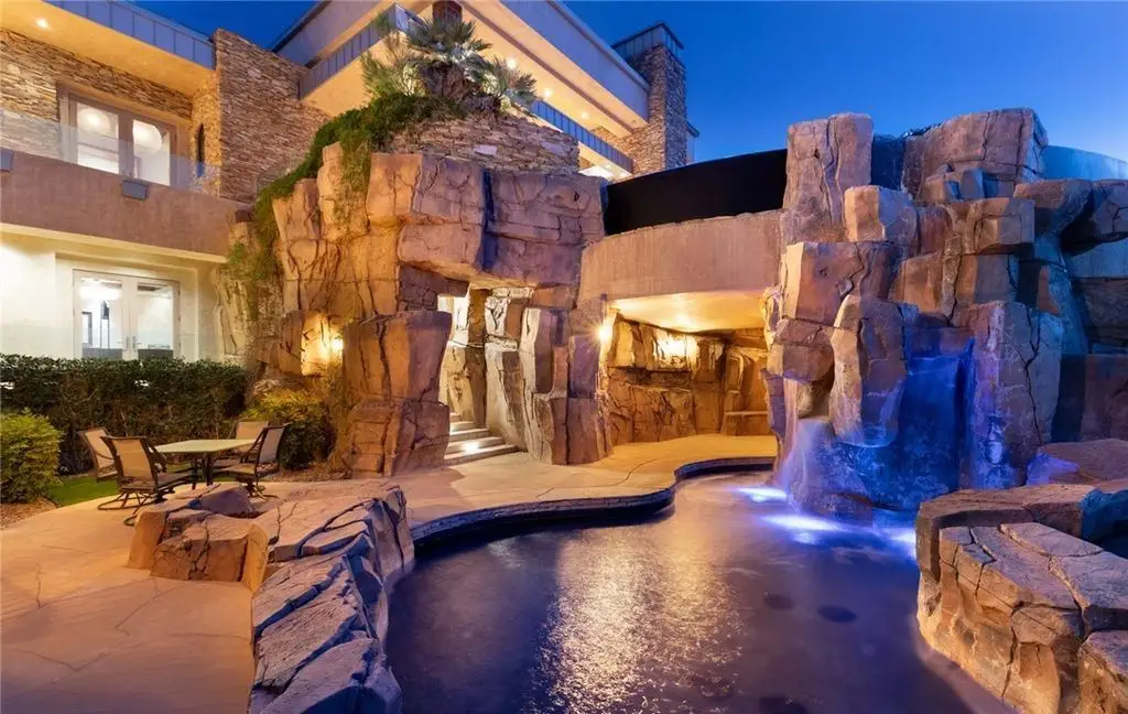 5 Promontory Pointe Ln A Spectacular Nevada Estate with 360° Strip City Mountain Views — Listed at 20.95 Million 23