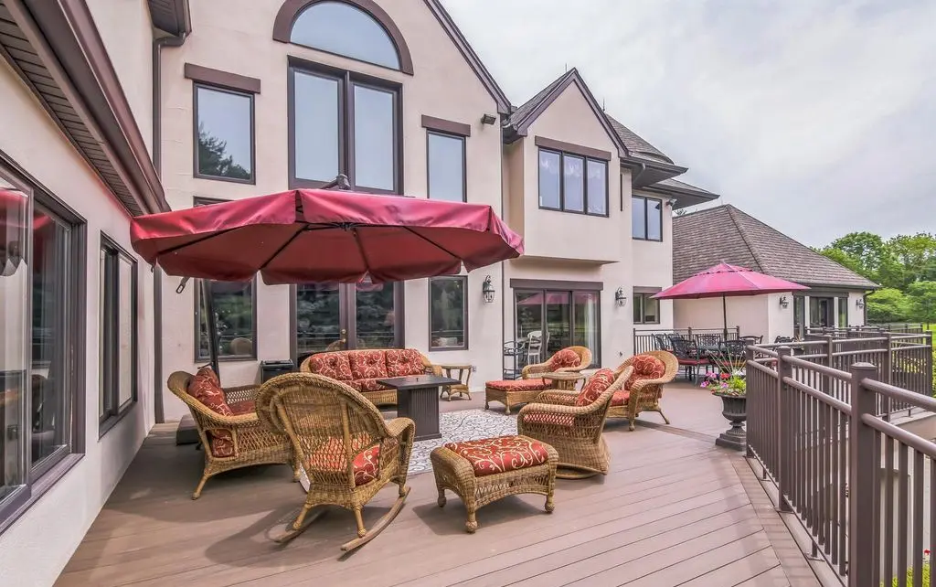 509 Wheatfield Ln Blends Architectural Elegance and Resort Style Luxury for 3.75 Million 16