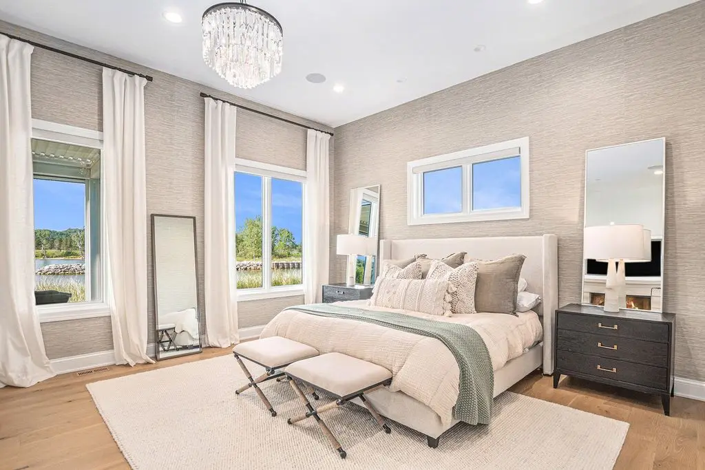 6736 Saugatuck Beach Rd A Bespoke Lakeshore Estate with Captivating Waterfront Views 14