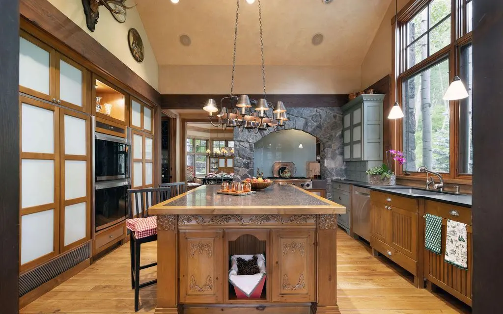 780 Potato Patch Dr Offers a Rare Blend of European Sophistication and Mountain Majesty for 13.7 Million 4
