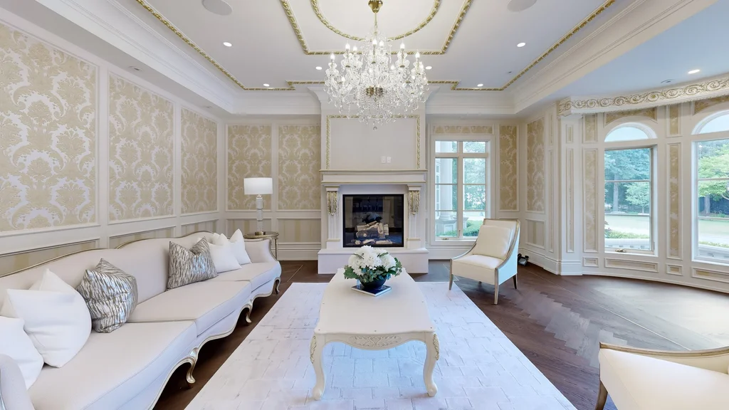 8 High Point Rd W An Iconic Bridle Path Estate Offering Resort Style Luxury for C32.57 Million 4