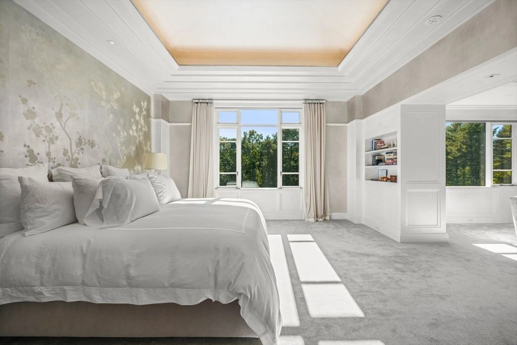 9 Atlas Ln Blends Timeless Vision and Modern Prestige — Now Asking 29 Million 12