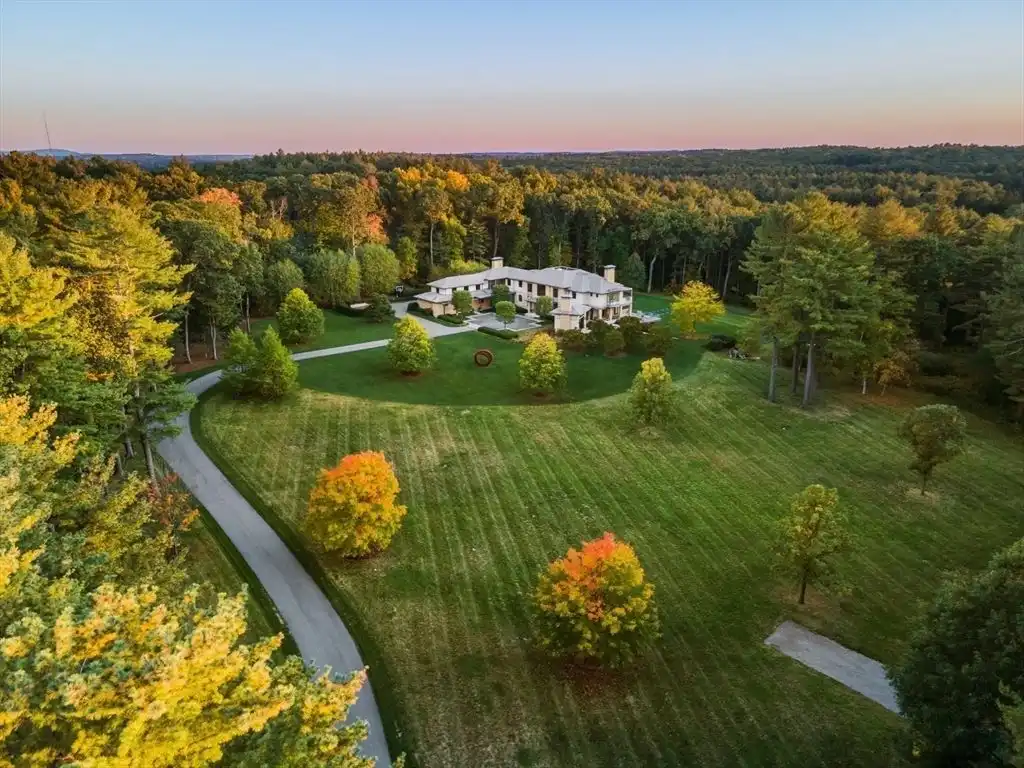 9 Atlas Ln Blends Timeless Vision and Modern Prestige — Now Asking 29 Million 24