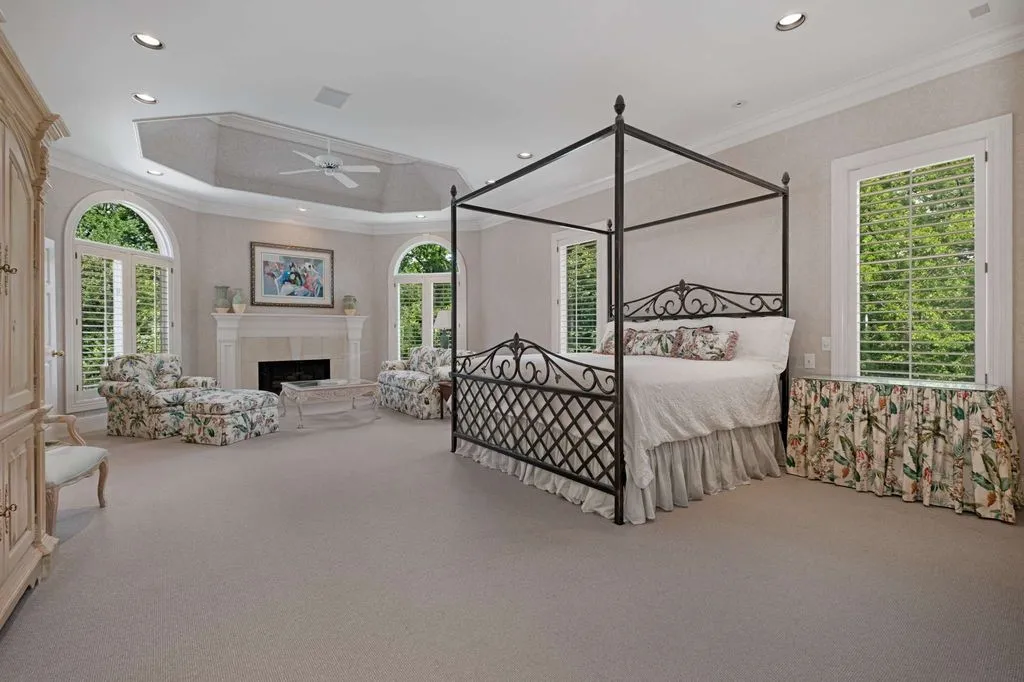 926 Overton Lea Rd A Breathtaking Tennessee Estate Surrounded by Old Growth Trees Listed at 4.45 Million 11