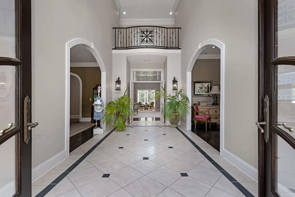 926 Overton Lea Rd A Breathtaking Tennessee Estate Surrounded by Old Growth Trees Listed at 4.45 Million 4