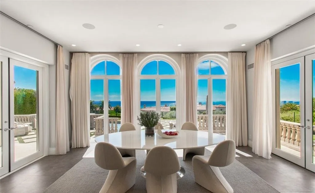 A Breathtaking Architectural Masterpiece at 22 Pelican Crest Dr Redefines Coastal Luxury — 29 10