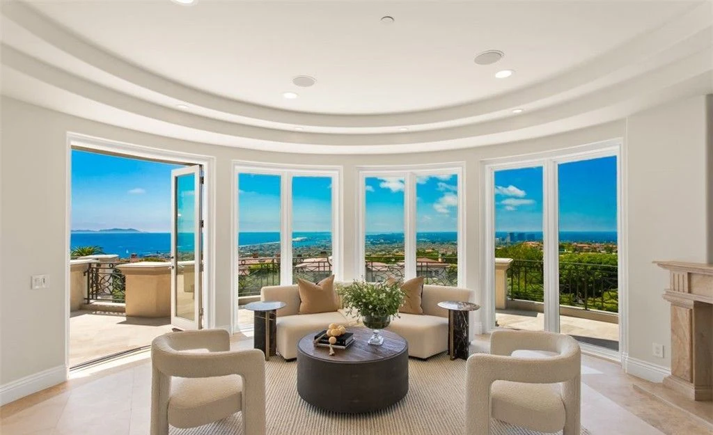 A Breathtaking Architectural Masterpiece at 22 Pelican Crest Dr Redefines Coastal Luxury — 29 13